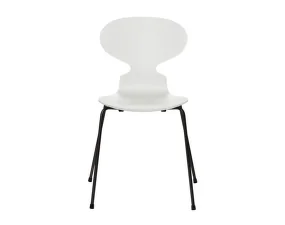 Ant™ 3101 Chair Lacquered, black/white