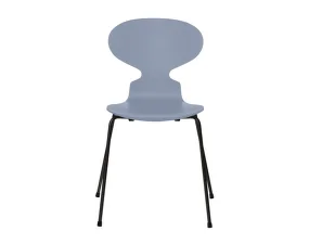 Ant™ 3101 Chair Lacquered, black/lavender blue