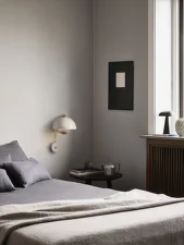 Flowerpot VP8 Wall Lamp, matt white