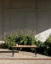 Ville AV27 Bench, warm black / teak