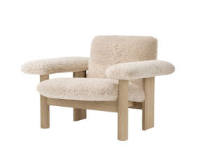 Brasilia Lounge Chair Low Back, Sheepskin nature/natural oak