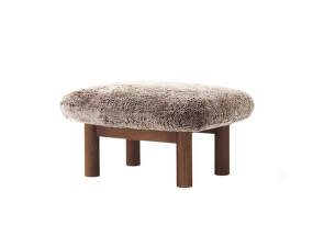 Brasilia Ottoman, Sheepskin sahara/dark stained oak