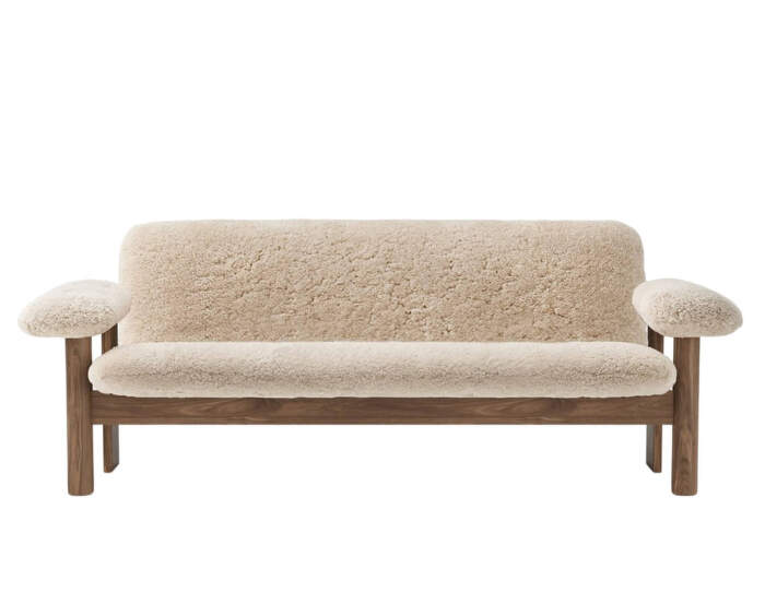 Brasilia Sofa, Sheepskin nature/walnut