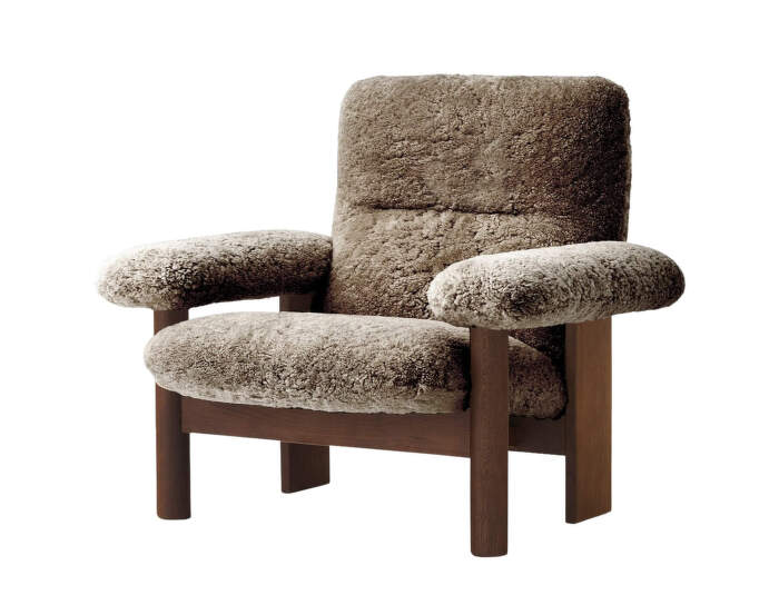 Brasilia Lounge Chair, Sheepskin sahara/dark stained oak